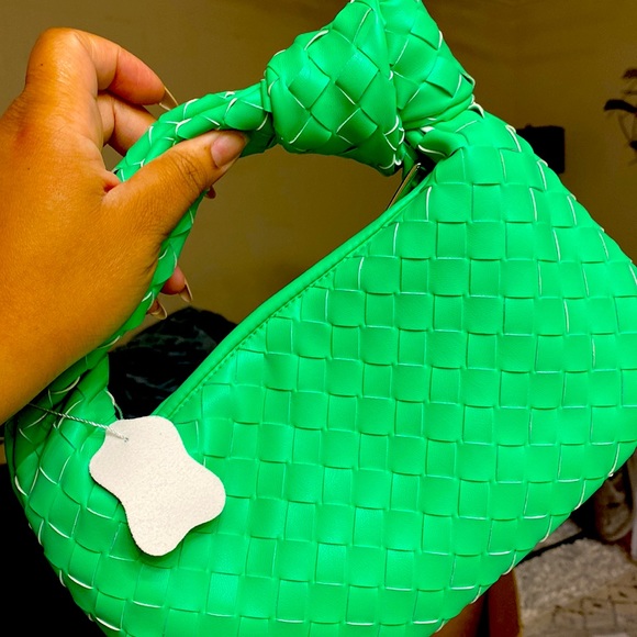 Woven knot handbag - Picture 5 of 5